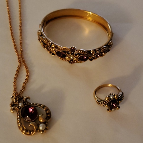 Avon Jewelry - Necklace Bracelet Ring Earrings Set